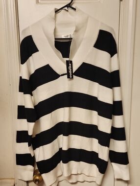 Striped Shawl Collar Sweater - Black & White